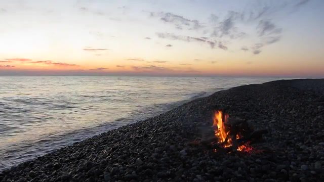 The sound of waves, noise, waves, sound, bonfire, flame, fire, black, sea, game, flames, and, relaxation, meditation, twilight, sunset at sea, sound of fire and waves, burn, top.