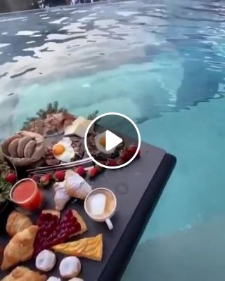 Breakfast in the pool
