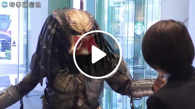 Predator real life costume, real life predator, real life predator weapons, real life predator costume, predator killer suit, predator killer suit scene, predator killer suit end scene in predator, predator costume, predator costume prank, the predator real life, the predator comic con, the predator prank, dressing predator, making of predator costume, making of predator, making of predator mask, fashion, fashion beauty. #0