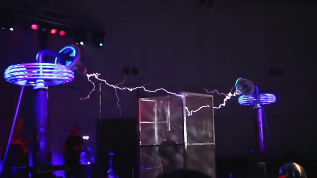 Star wars imperial march by tesla coils, Star Wars, Musical Tesla Coils, Tesla Coil, The Robot, Electricity, Star Wars Metal, Imperial March, Science Technology