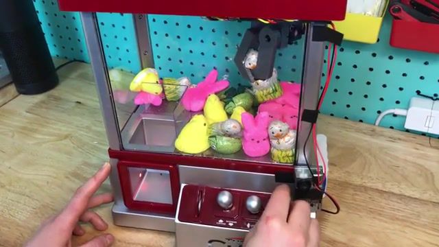 Shitty Claw Machine, Hd, Wtf, Lol, Fail, Epic, Music, Funny, Hot, New, Science Technology