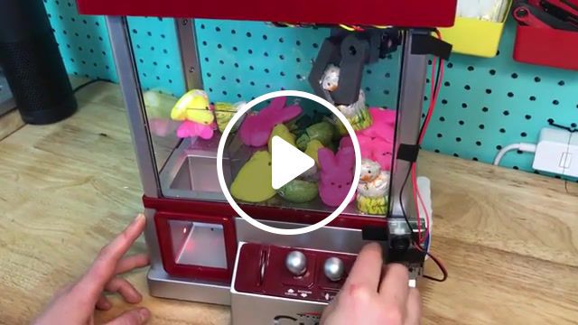 Shitty claw machine, hd, wtf, lol, fail, epic, music, funny, hot, new, science technology. #0