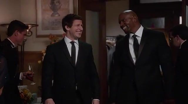 Just smile x12 - Video & GIFs | smile,sound source,funny moments,tv series,brooklyn nine nine,mashup