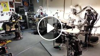 Robots play speed metal m