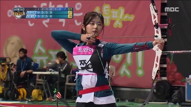 Bullseye - Video & GIFs | mbc,new year,special,new year special,isac,idol,star,championship,contest,part 2,0215,jeon hyun moo,yoon bomi,athletics,kpop,jun hyun moo,mashup