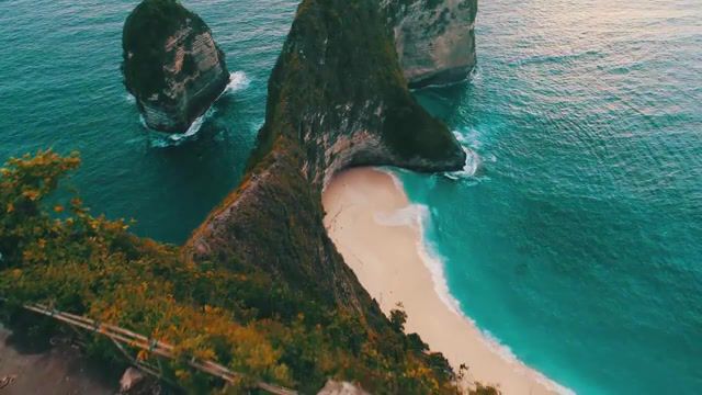 Summer - Video & GIFs | summer,lil bo weep,i wrote this song for you,bali,indonesia,binestix,elbinestix,shes beautiful,shesbeautiful,nature,girl,ocean,summer days,trip,travel,travelling,sad,water,mountains,nature travel