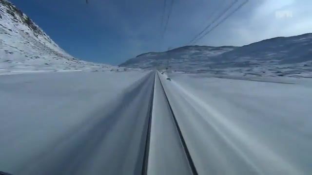 Vibeat between in, view, from, cabins, high speed, trains, 720, vibeat, train, speed, nature travel.