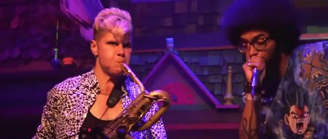 HONEYCOMB and LEO P. FROM TOO MANY ZOOZ, Leo P, Too Many Zooz, Subway, Meow Wolf, Honeycomb, Beatbox, Bari Sax, Brhouse, Beat, Cool, Base, Music