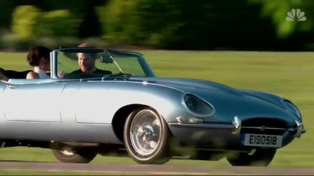 Newlywed Joyride Stop it, it's distracting Praise You - Video & GIFs | jaguar,praise you,cruel intentions,fatboy slim,royal wedding,duchess of sus,duke of sus,britain,wedding reception,frogmore house,meghan markle,prince harry,royal family,rum diary,hybrids,mashups,windsor,cars,mashup