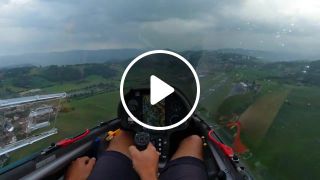 Spectacular Glider Touchdown in Rain 15 m LS8 e neo Pavullo