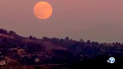 Super Moon rises over Los Angeles, Nature Travel