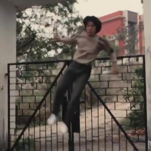 Fence Did't see, Jump, Jackie Chan, Mashup