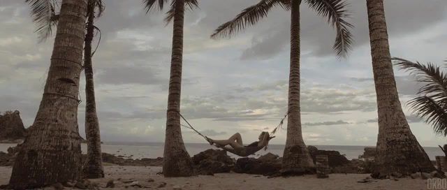 Feet up in the philippines, slow, loop, piano, beat, cinemagraphs, cinemagraph, water, sea, ocean, sound, favorite, music, eleprimer, woman, groovy, chill out, sleep, hot, dream, low, girl, island, phillipines, cocos, palm, light, palms, up, feet, live pictures.