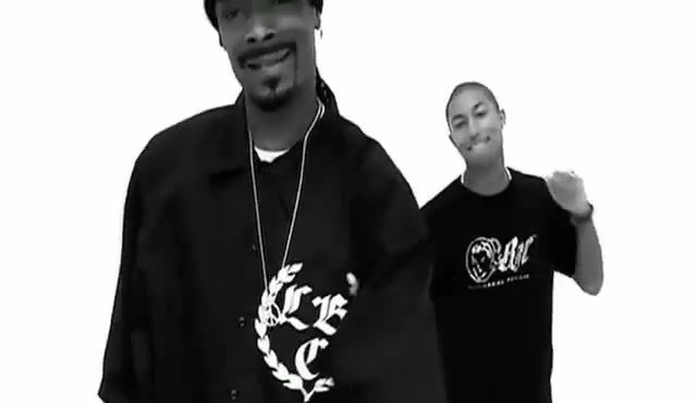 Snoop gets high, high, snoop dogg, celentano, susanna.