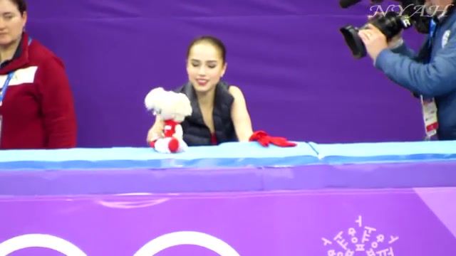 Alina celebrates winning Olympic Gold, Alina Zagitova, Sports, Celebs, Celebrity, Figure Skating, Alexbuk