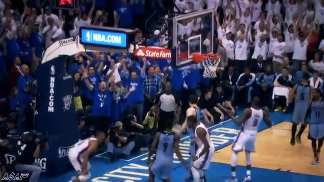 Russell westbrook gets free and throws the hammer down, btudio, nba, sports.