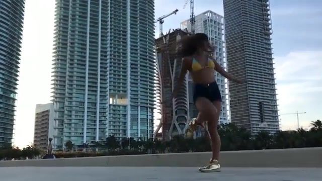 Shuffle Dance - Video & GIFs | need some1,the prodigy,girl,dance,shuffle