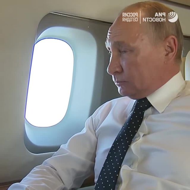 Putin arrives in the USA with security memes, Putin Arrives Memes, путин с охраной Memes, Mashup