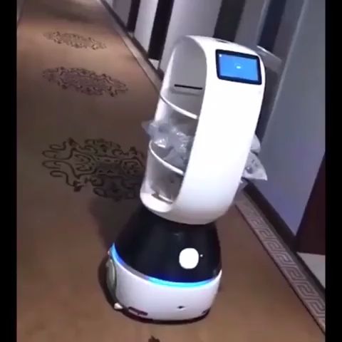 Robot Serving Meals To Coronavirus Patients In Quarantine. Reddit. Damnthatsinteresting. Robot Serving Meals To Coronavirus Patients In Quarantine.