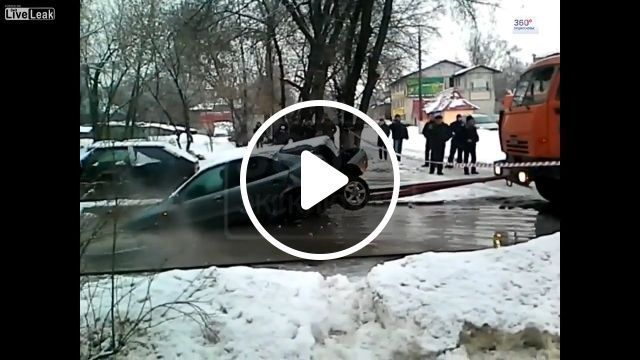 A Hard Day Of The Rescue Team, Lol - Video & GIFs | rescue team, insurrance, car, car accident, flood cars, funny, rear axle car