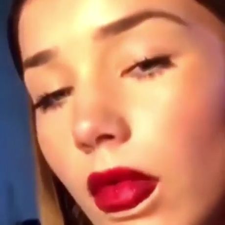 How To Make Your Lips Look Bigger Naturally, LOL - Video & GIFs | funny videos,funny,makeup tips