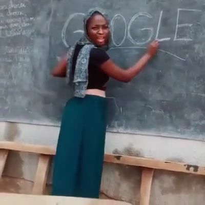 How to pronounce google?, pronounce, funny, teacher, chalk, blackboard.