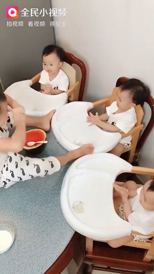Great Brother's Initiative. Funny Videos. Funny. Feeding. Baby Dinner Table. Watermelon. Milk.