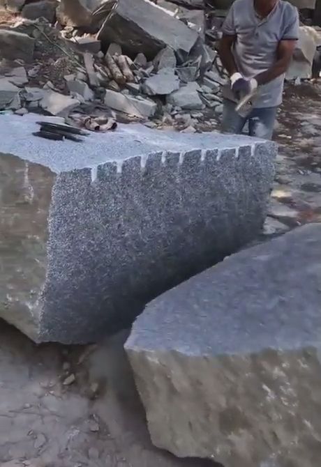 How To Split Stone With A Chisel - Video & GIFs | satisfying,stone,stone splitting techniques