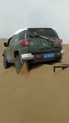 How to get your car out of a sand dune, sand, shovel, funny, desert, car.