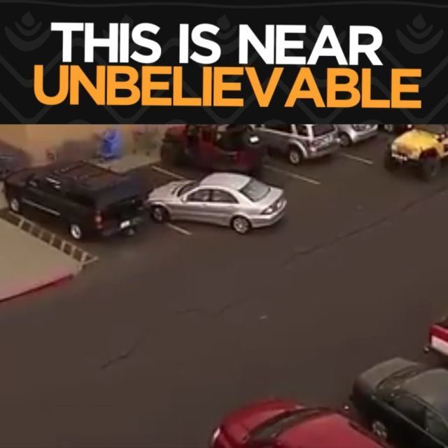 This is near unbelievable, funny, parking, car.