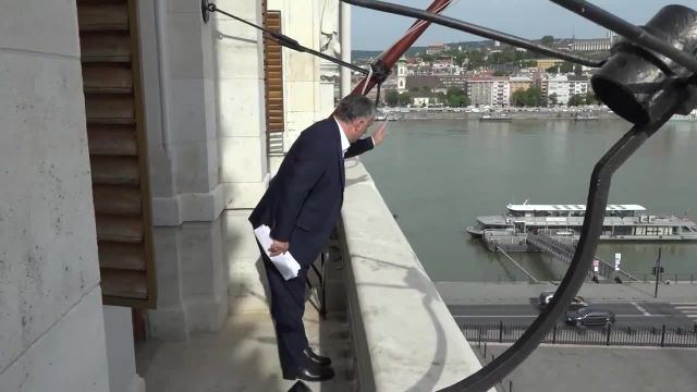 Viktorminator judgement day memes, orszaghaz memes, parlament memes, kuss legyen ott lent memes, fidesz maffia memes, orban memes, orban viktor memes, ovi memes, viktor memes, fidesz memes, viktor orban memes, nacionalista memes, fidesz szavazok memes, szelsőjobb memes, iteletnap memes, itelet napja memes, korona memes, koronavirus memes, erkelykoncert memes, vitya memes, orban vitya memes, judgement day memes, terminator memes, viktorminator memes, mashup.