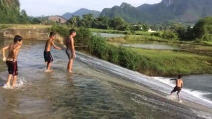 Dam Sliding - Video & GIFs | funny,slide,dam,kid