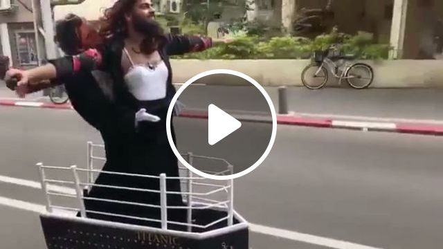 My Heart Will Go On, Lol - Video & GIFs | titanic, funny, funny 