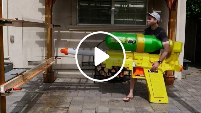 Water Gun LV 1001 - Video & GIFs | gun, water, funny