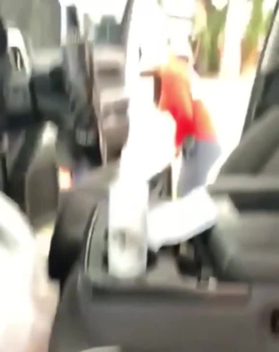 This Woman Tried To Lift A Heavy Bag But It Took Her Down memes